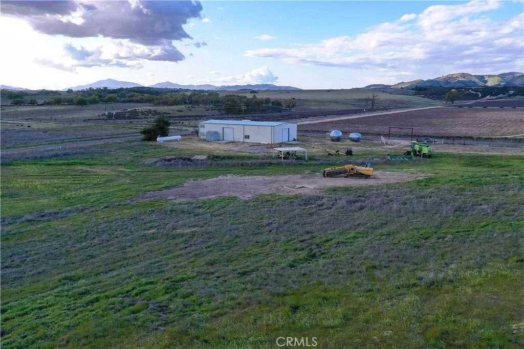 160 Acres of Land for Sale in Lockwood, California