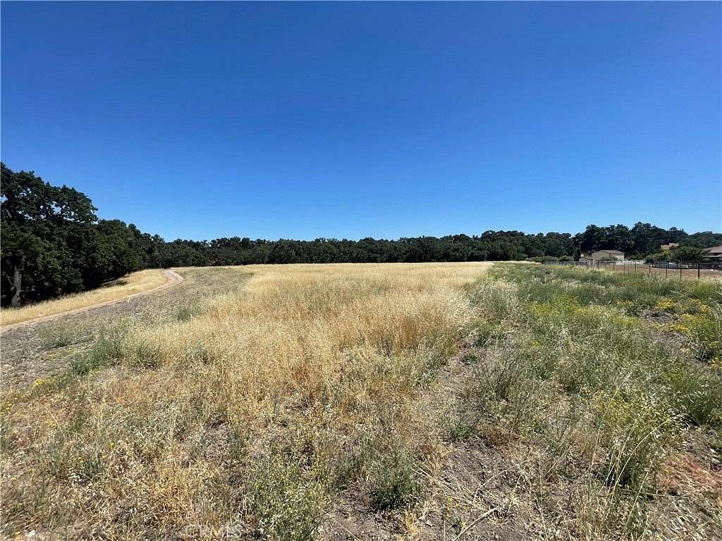 23.8 Acres of Land for Sale in Templeton, California