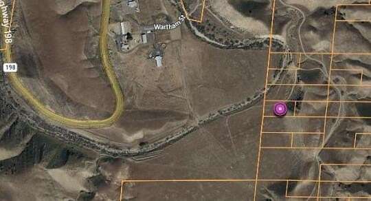 1.25 Acres of Land for Sale in Coalinga, California