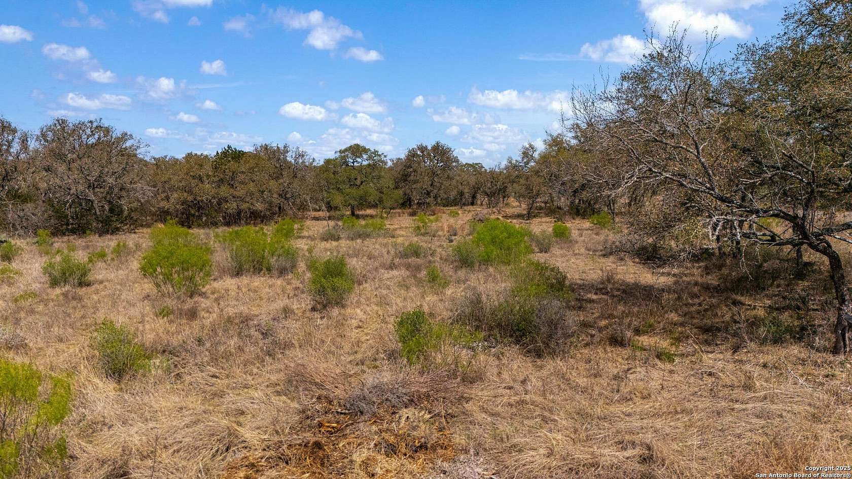 12 Acres of Land for Sale in Hondo, Texas
