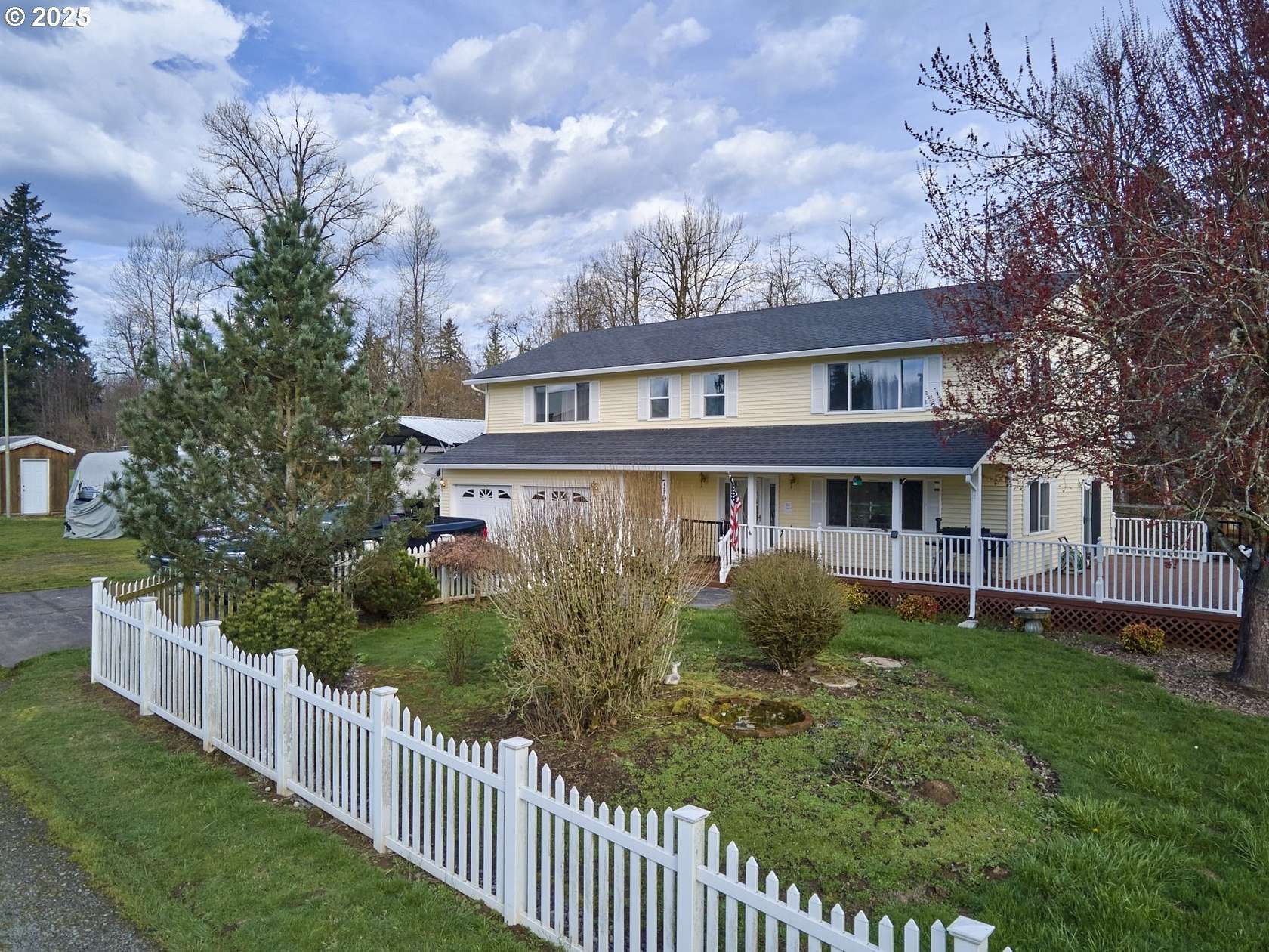 10 Acres of Residential Land with Home for Sale in Ridgefield, Washington