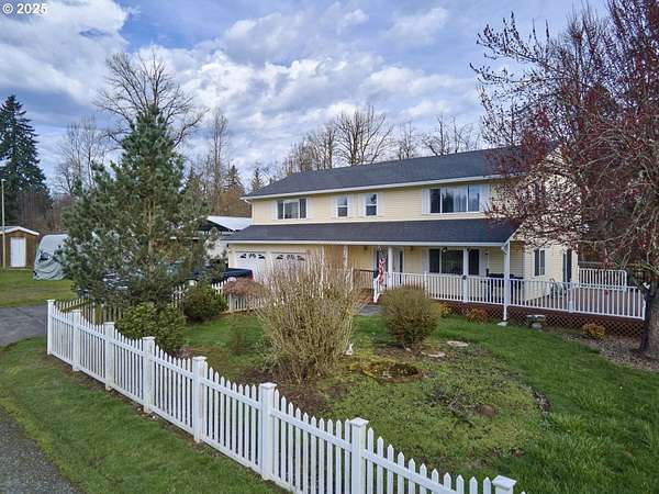 10 Acres of Residential Land with Home for Sale in Ridgefield, Washington