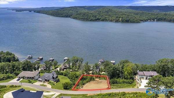 0.93 Acres of Land for Sale in Guntersville, Alabama