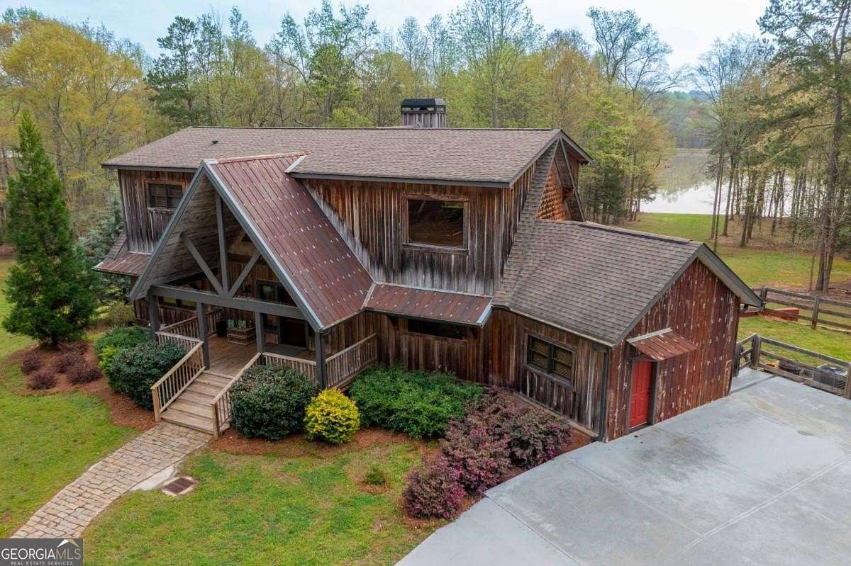 20 Acres of Land with Home for Sale in Maysville, Georgia