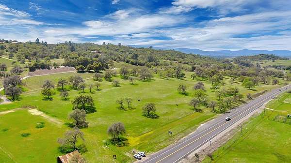 35.3 Acres of Agricultural Land for Sale in Murphys, California