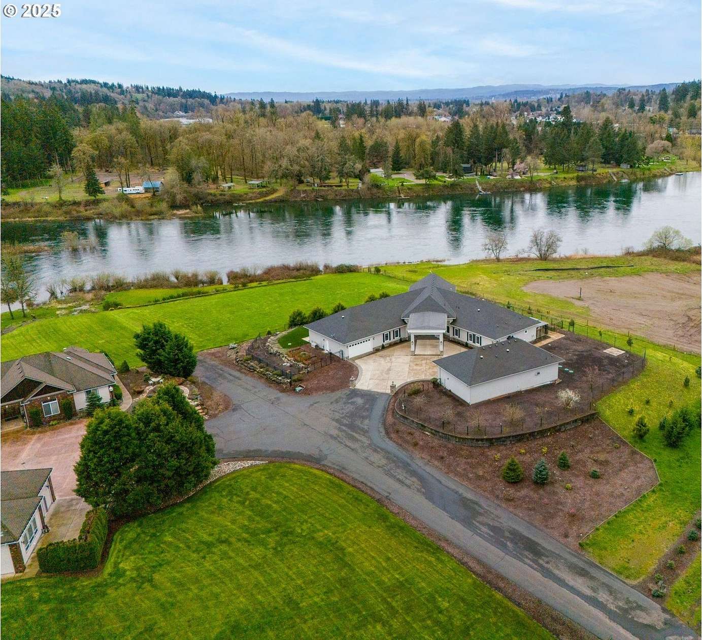 2.59 Acres of Residential Land with Home for Sale in Woodland, Washington