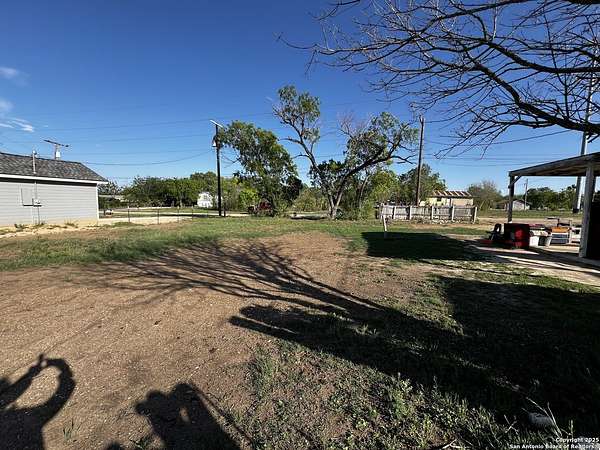 0.17 Acres of Residential Land for Sale in Jourdanton, Texas