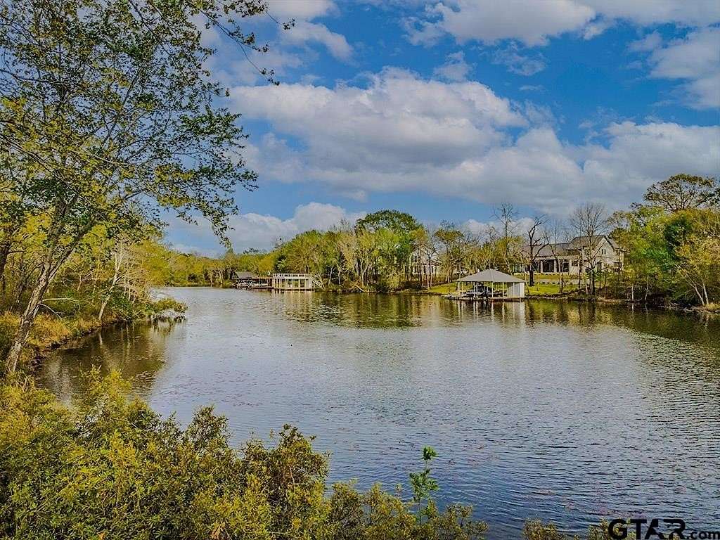 0.81 Acres of Residential Land for Sale in Athens, Texas