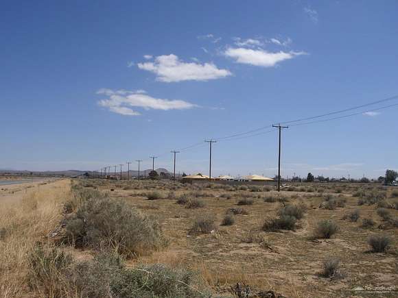 0.17 Acres of Residential Land for Sale in California City, California