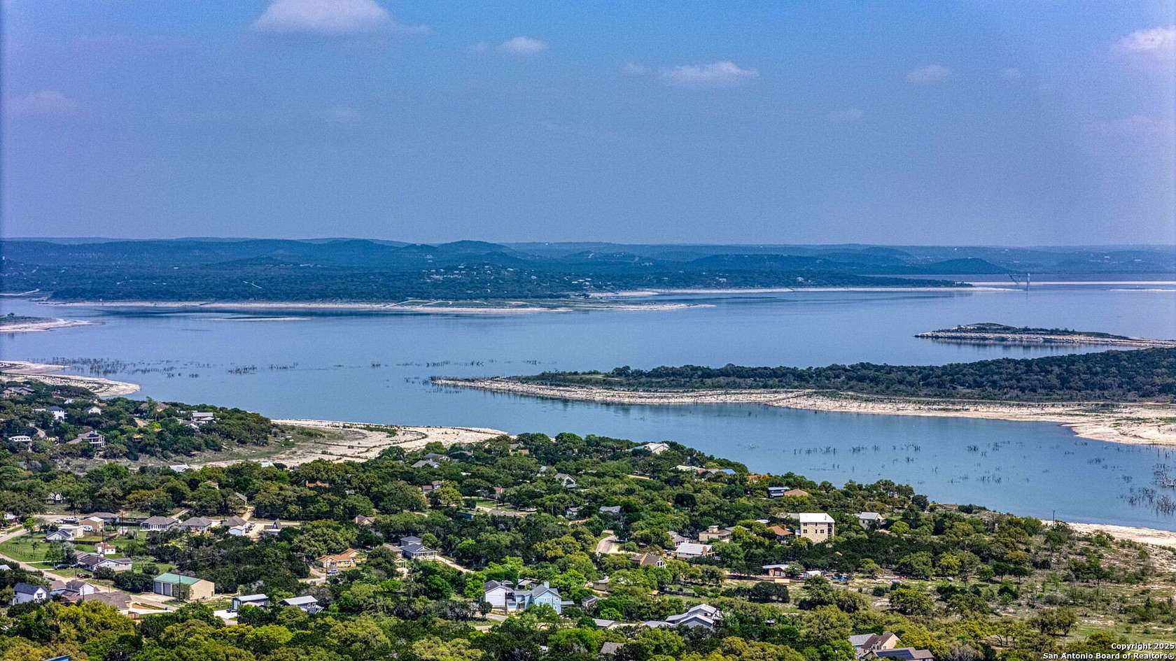 1.24 Acres of Residential Land for Sale in Canyon Lake, Texas