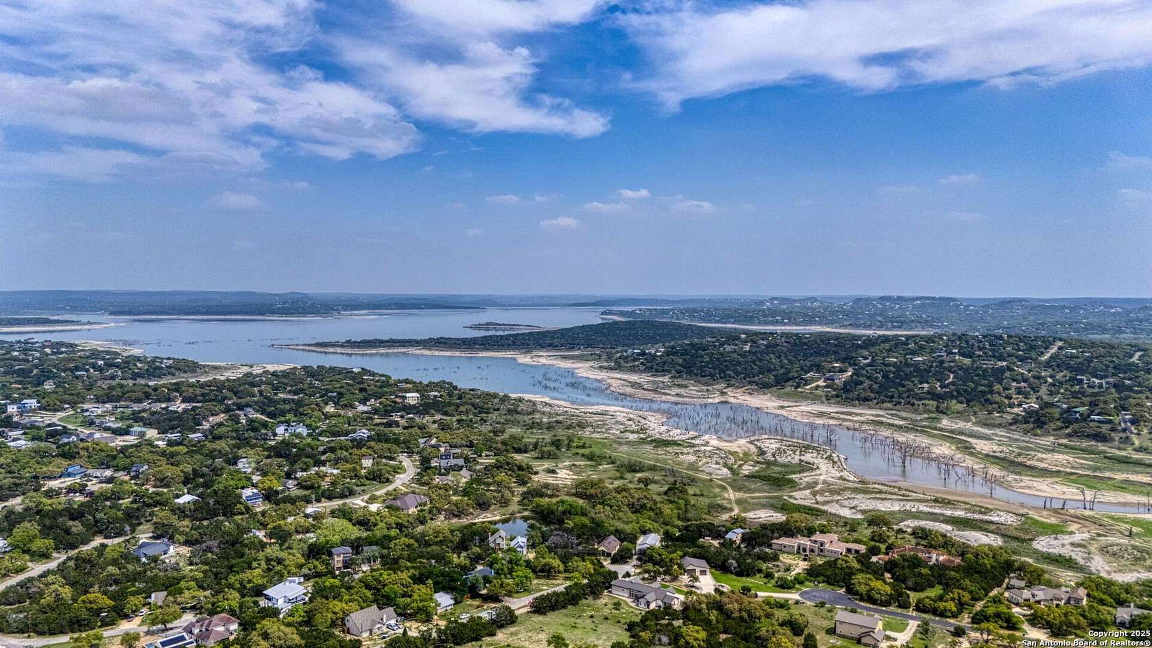 1.24 Acres of Residential Land for Sale in Canyon Lake, Texas