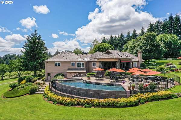 20 Acres of Land with Home for Sale in Sherwood, Oregon