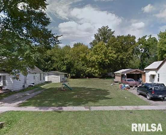 Residential Land for Sale in Du Quoin, Illinois
