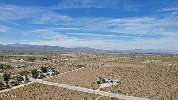 5 Acres of Residential Land for Sale in Littlerock, California