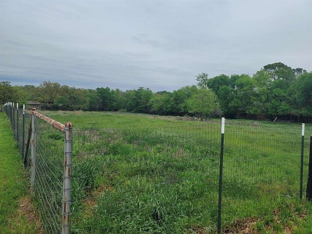 3 Acres of Land for Sale in Lake Dallas, Texas