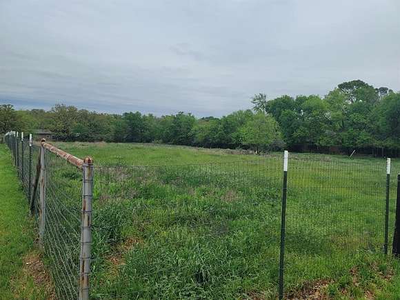3 Acres of Land for Sale in Lake Dallas, Texas