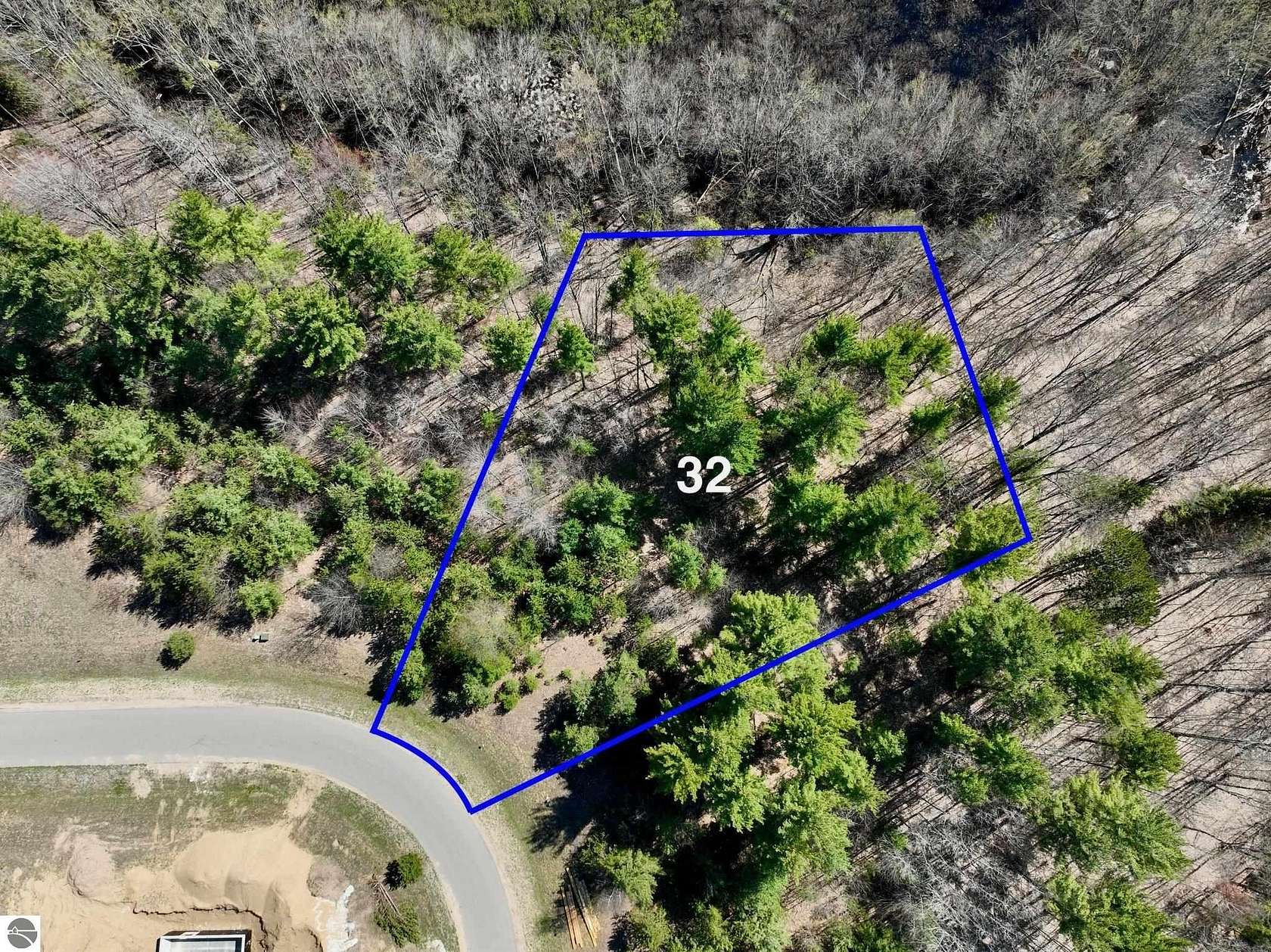 1.26 Acres of Residential Land for Sale in Grawn, Michigan