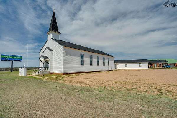 2.57 Acres of Improved Commercial Land for Sale in Wichita Falls, Texas