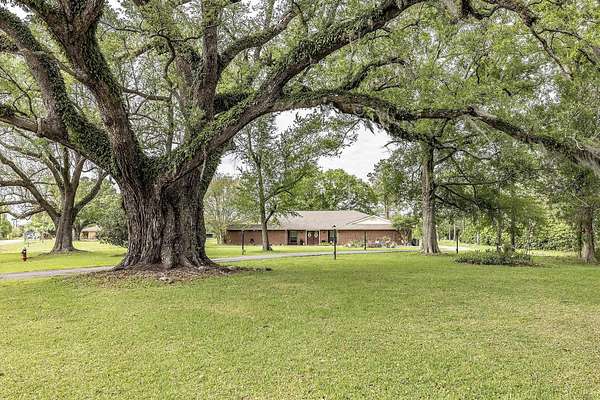 30 Acres of Land with Home for Sale in Houma, Louisiana