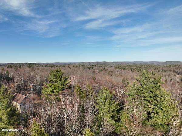 2.47 Acres of Residential Land for Sale in Becket, Massachusetts