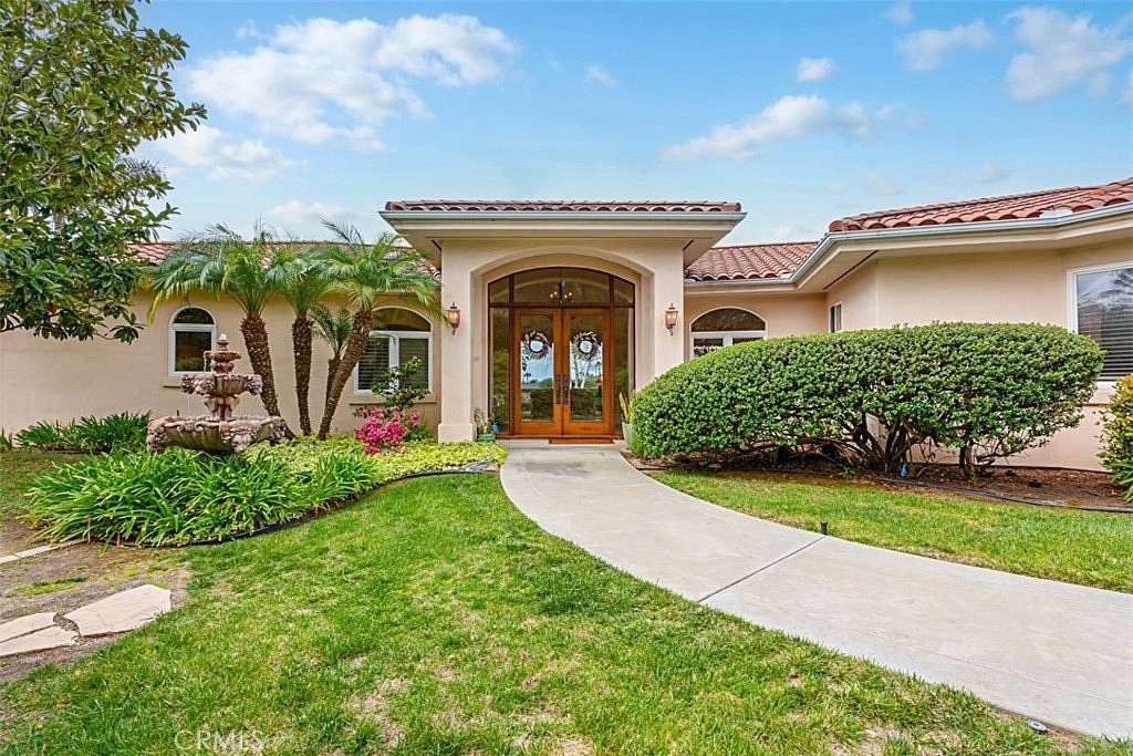 2.52 Acres of Residential Land with Home for Sale in Fallbrook, California