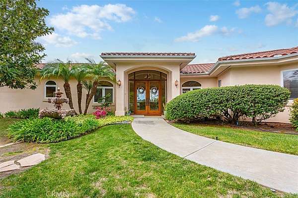 2.52 Acres of Residential Land with Home for Sale in Fallbrook, California