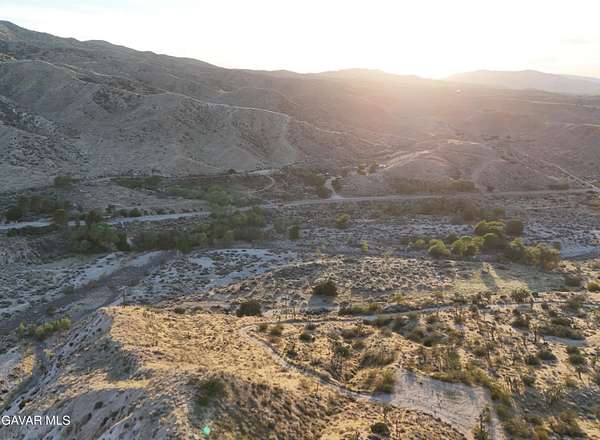 10 Acres of Land for Sale in Palmdale, California