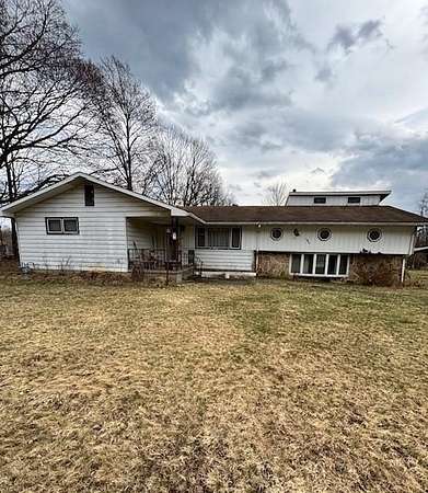 12 Acres of Recreational Land with Home for Sale in Marienville, Pennsylvania