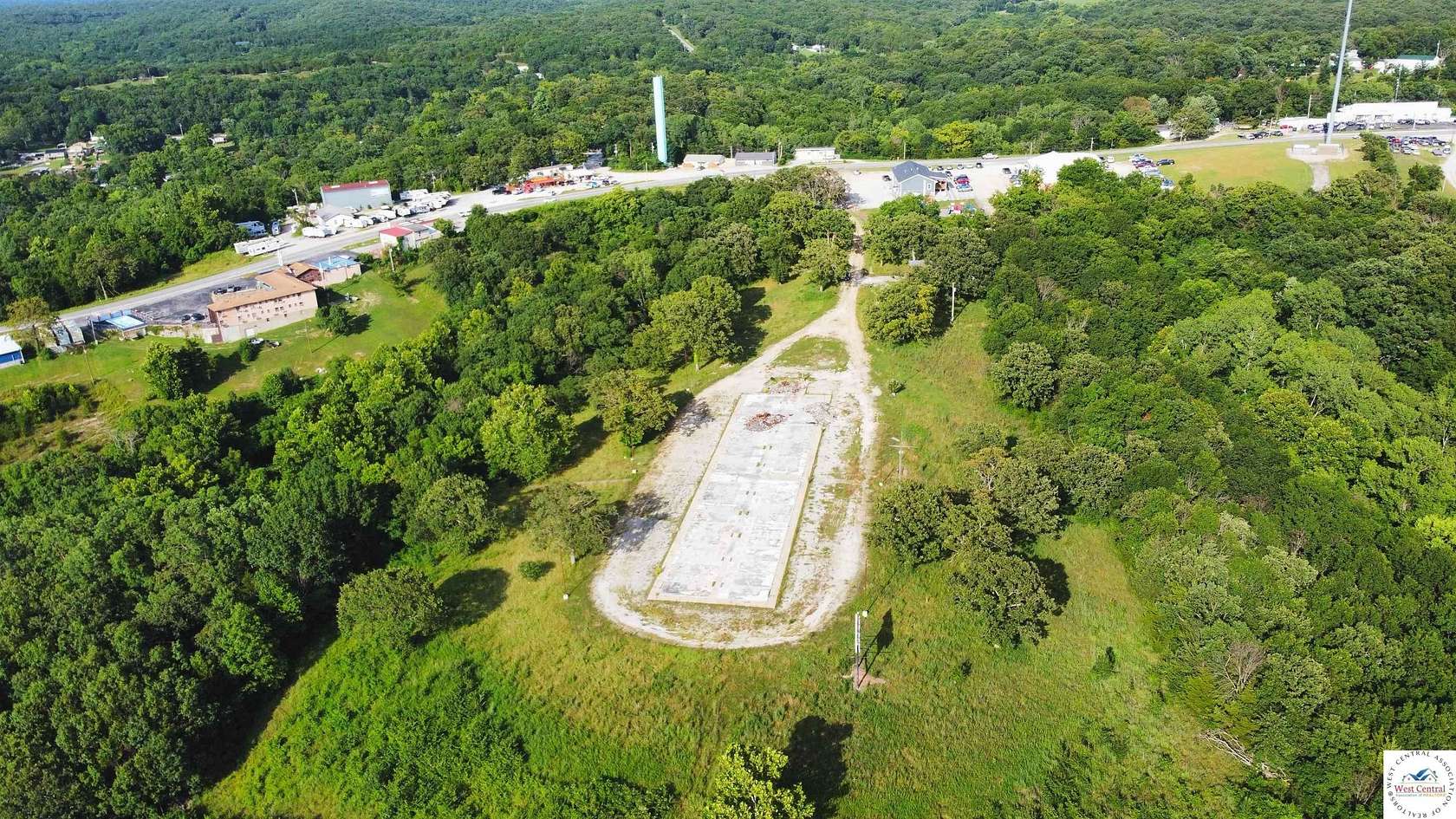 12 Acres of Improved Mixed-Use Land for Sale in Warsaw, Missouri