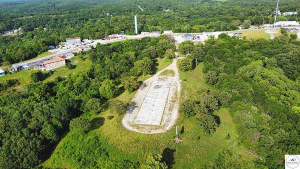 12 Acres of Improved Mixed-Use Land for Sale in Warsaw, Missouri