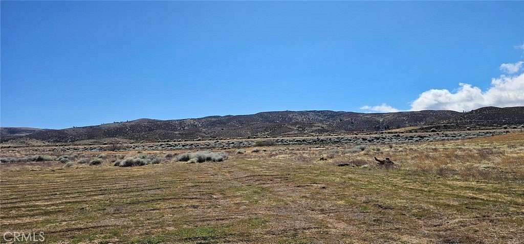 9 Acres of Land for Sale in Lancaster, California