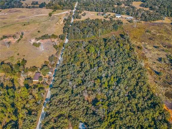 10.4 Acres of Land for Sale in Hearne, Texas