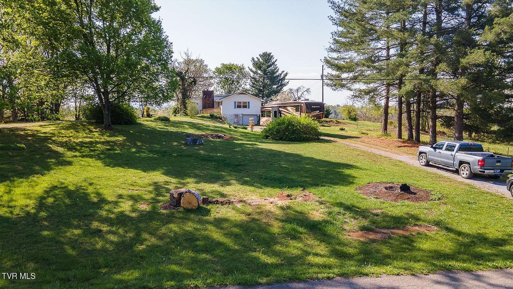 17.1 Acres of Land with Home for Sale in Mosheim, Tennessee