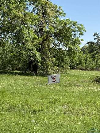 6 Acres of Residential Land for Sale in Henderson, Texas