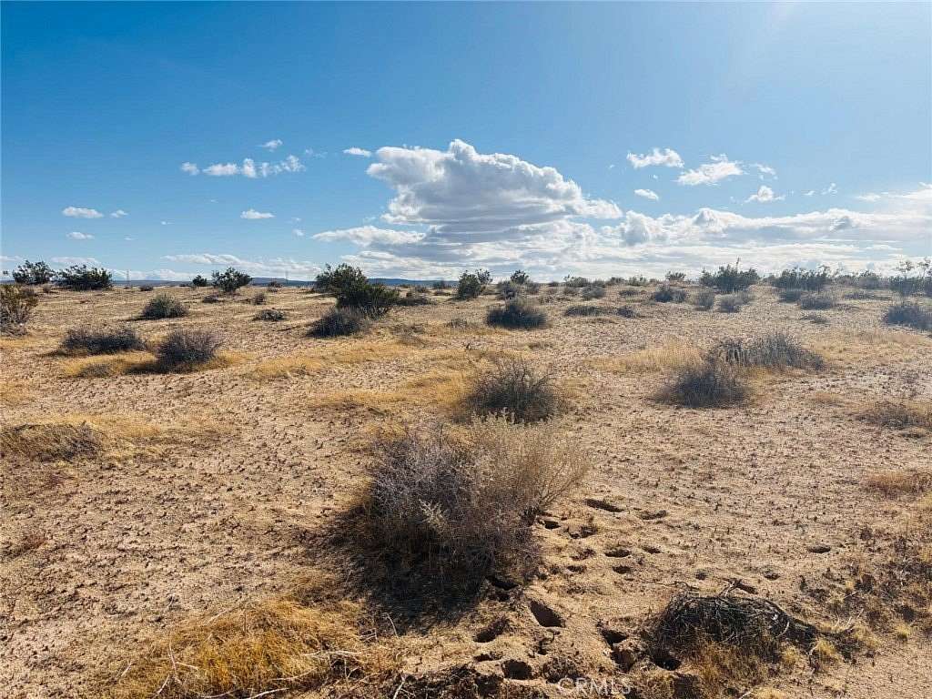 10 Acres of Recreational Land for Sale in Hinkley, California