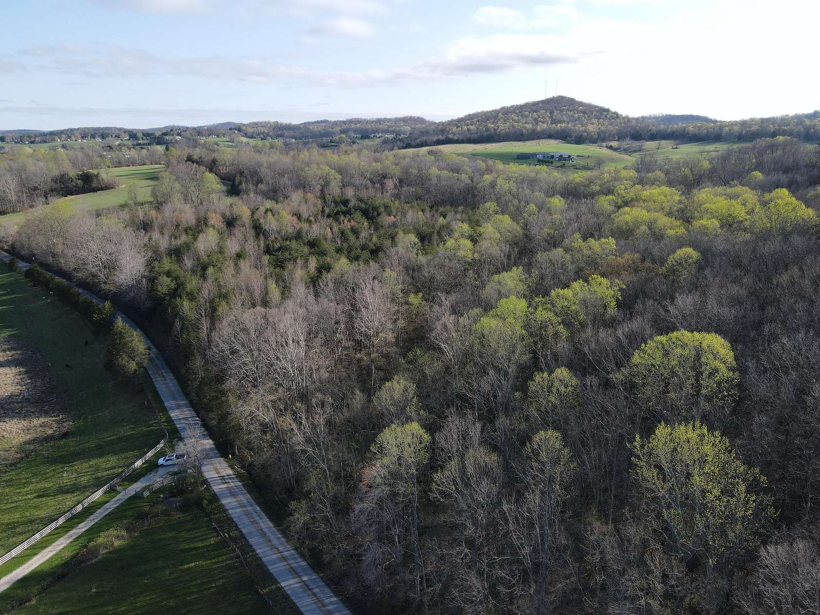 36 Acres of Land for Sale in Mount Vernon, Kentucky