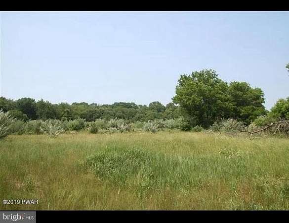 66.5 Acres of Land for Sale in Stroudsburg, Pennsylvania
