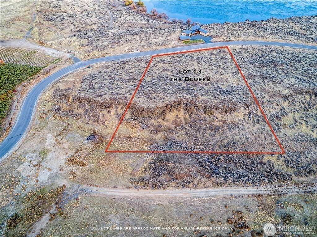 3 Acres of Residential Land for Sale in Malaga, Washington