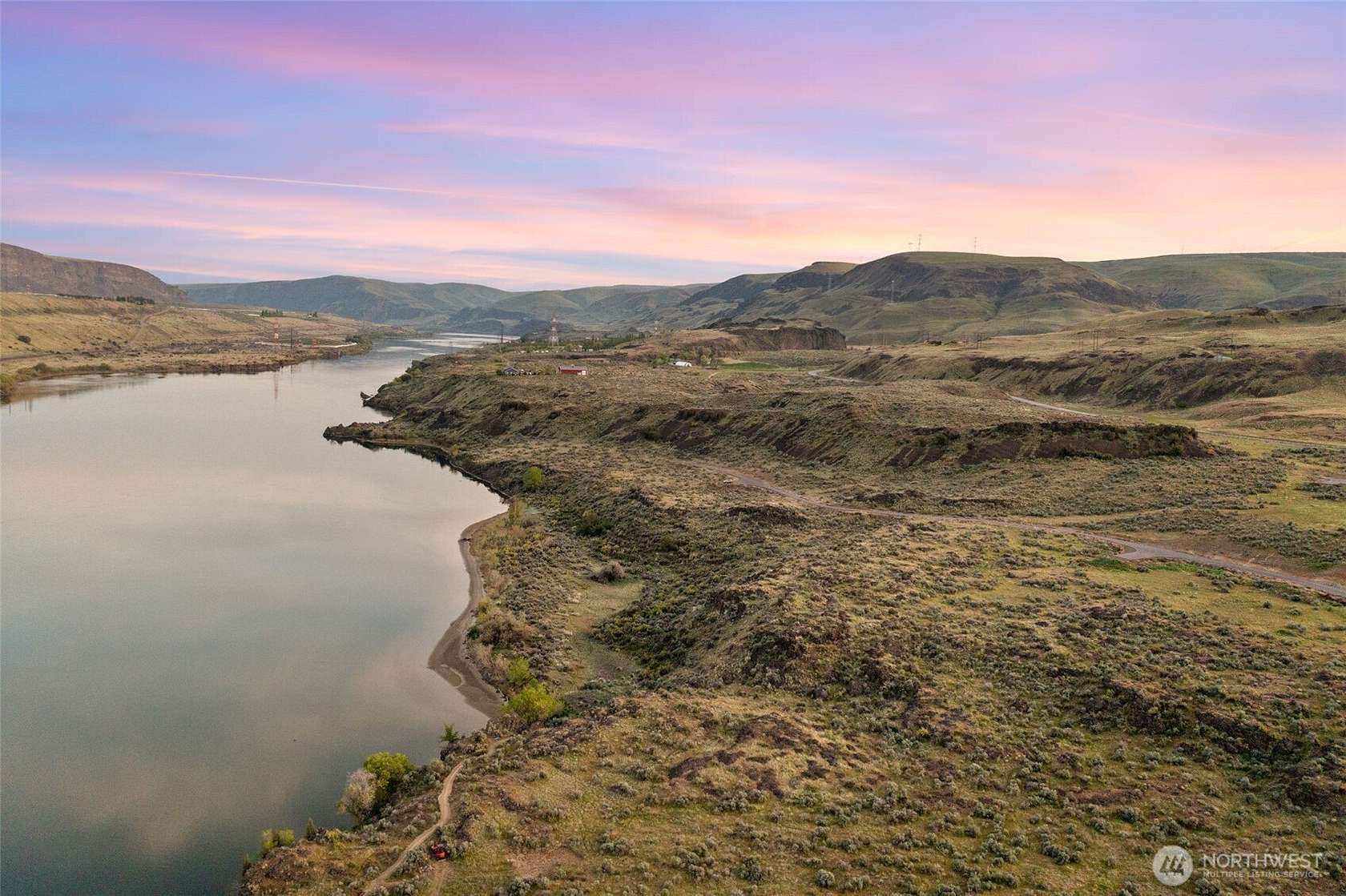 2 Acres of Residential Land for Sale in Malaga, Washington