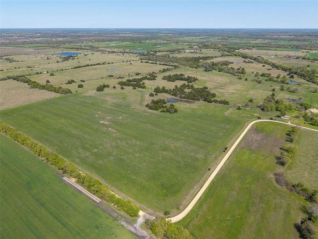 25 Acres of Land for Sale in Celeste, Texas