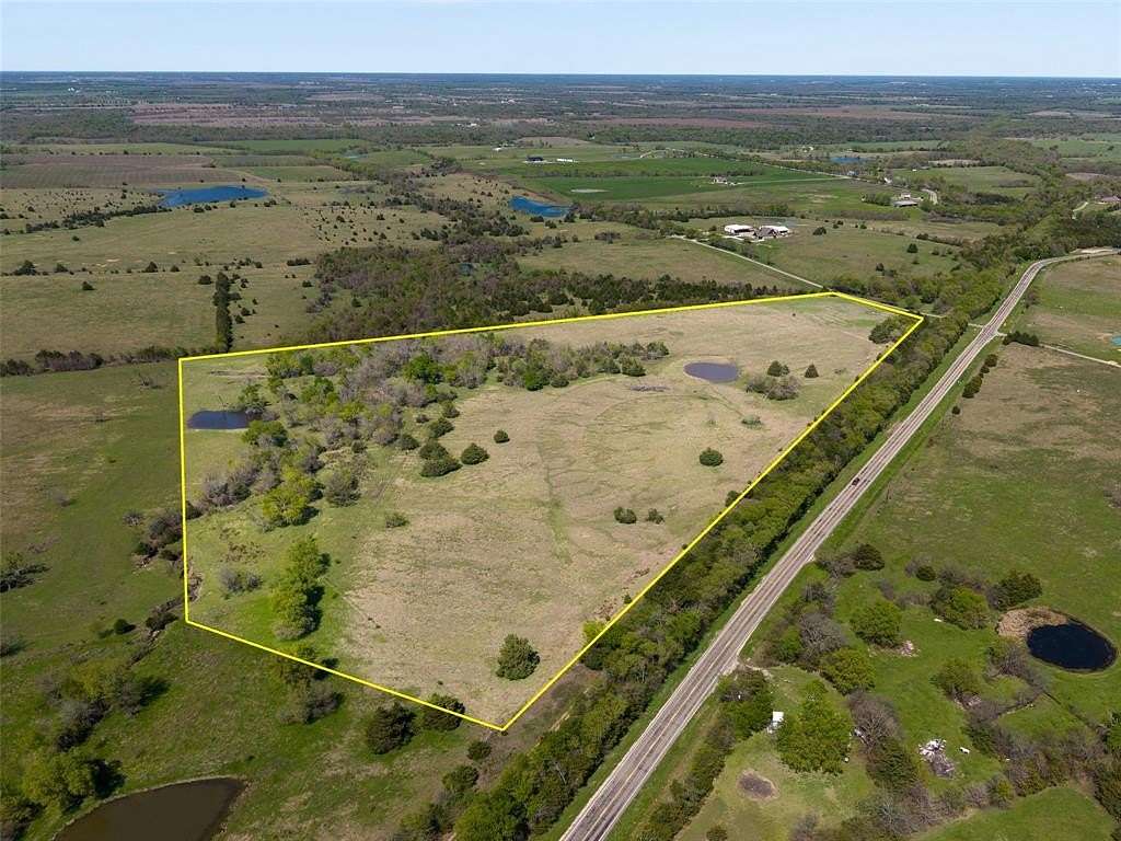 25 Acres of Land for Sale in Celeste, Texas