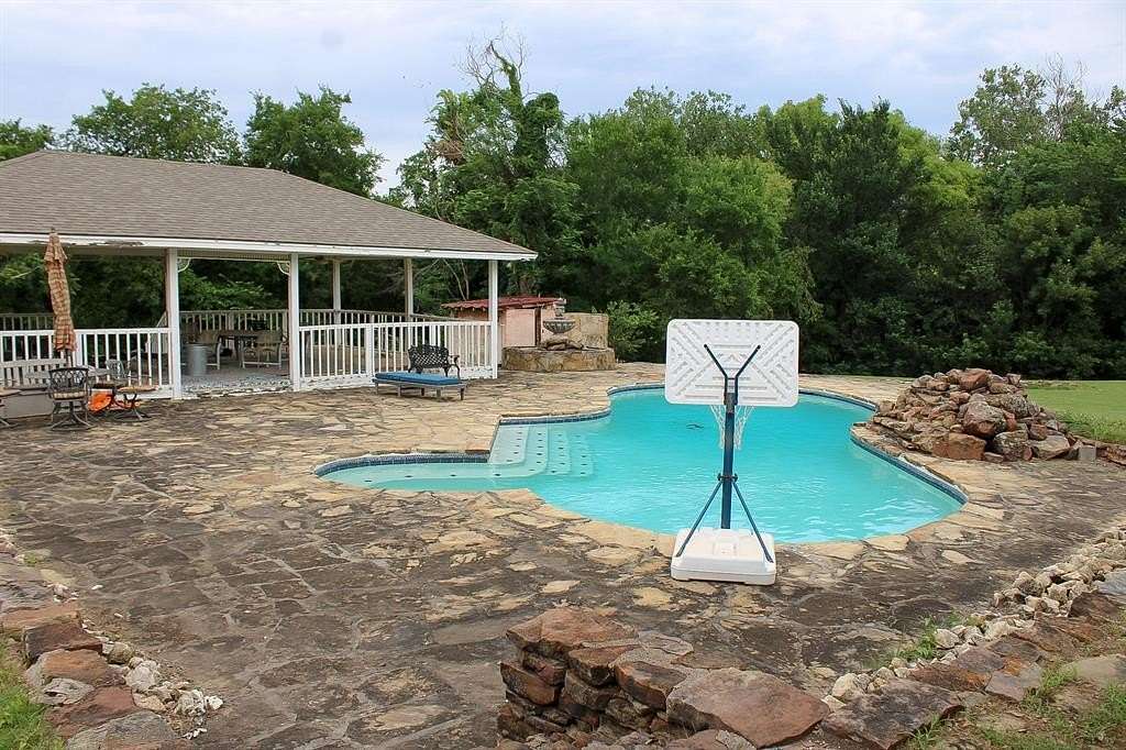 3.13 Acres of Residential Land with Home for Sale in Celina, Texas