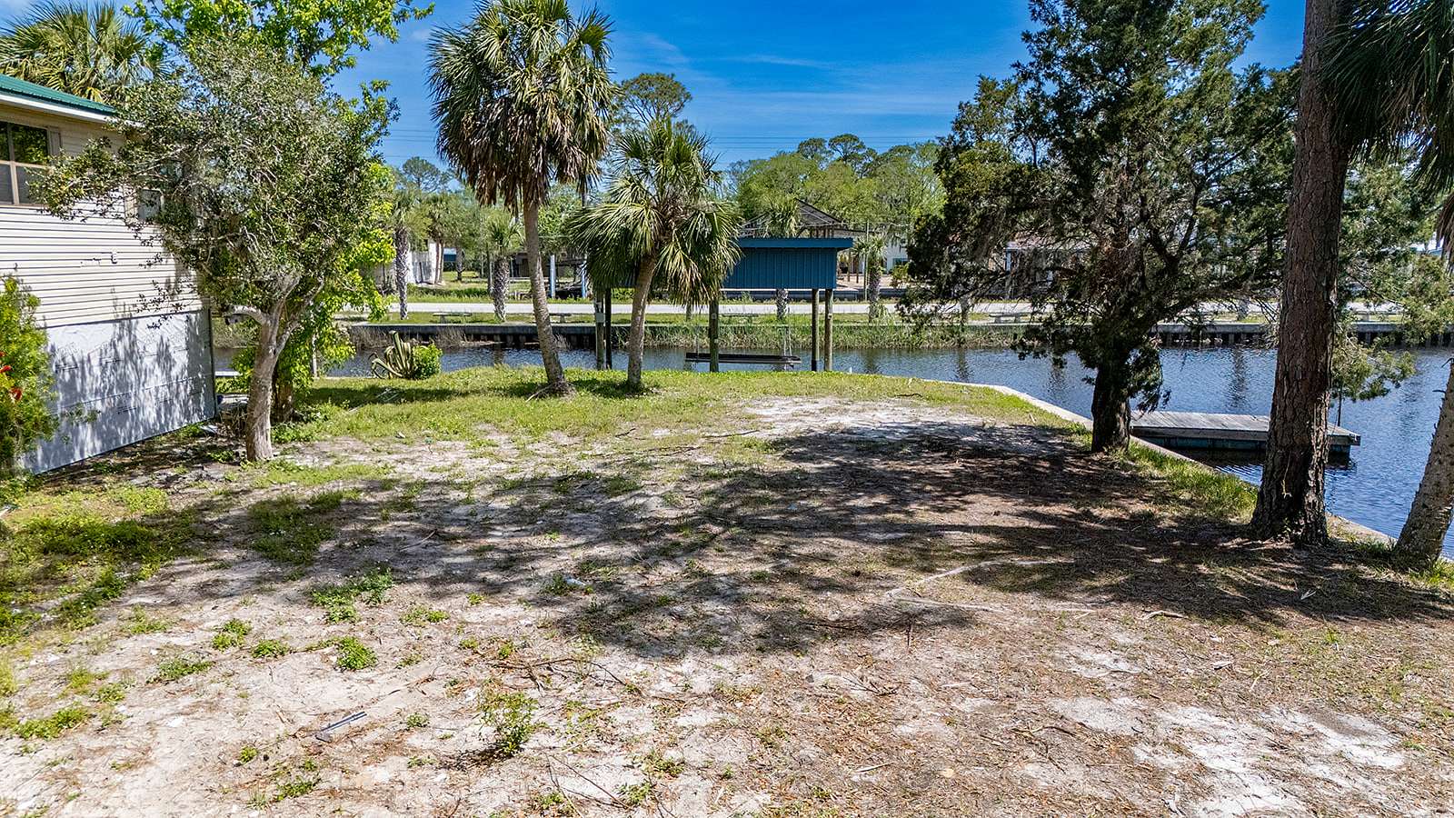 0.11 Acres of Residential Land for Sale in Suwannee, Florida