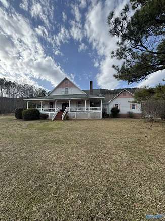 22 Acres of Recreational Land with Home for Sale in Gadsden, Alabama