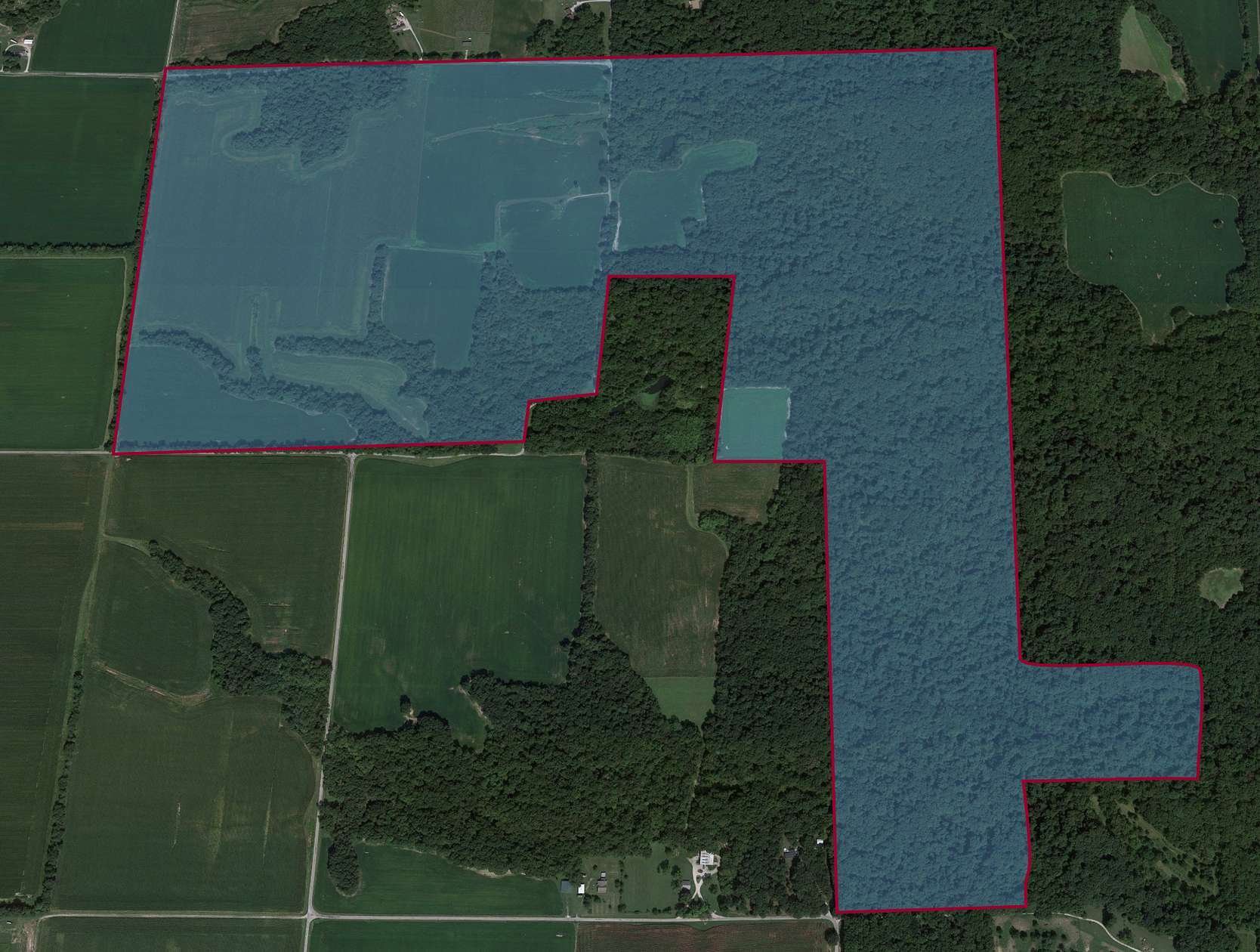 392 Acres of Recreational Land & Farm for Sale in Hillsboro, Illinois