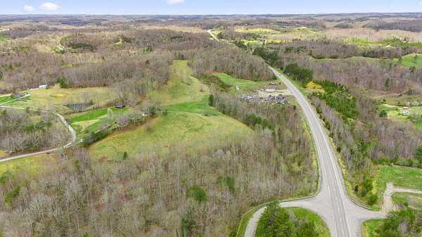 25 Acres of Commercial Land for Sale in Beattyville, Kentucky