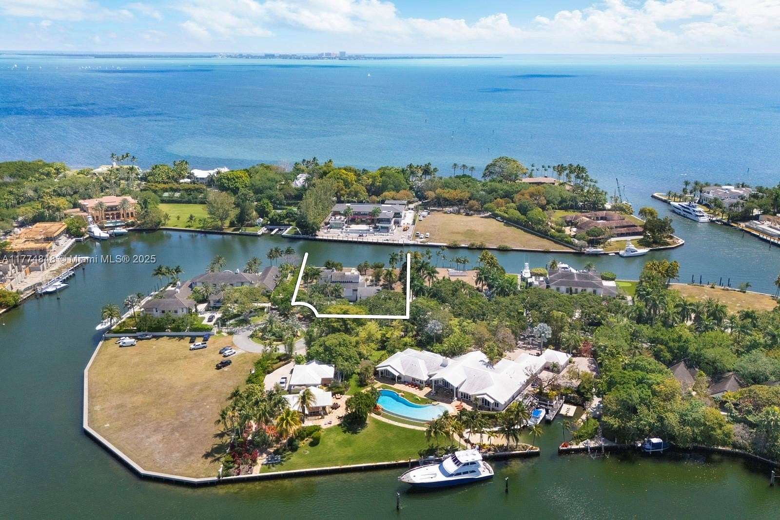 0.8 Acres of Residential Land for Sale in Coral Gables, Florida