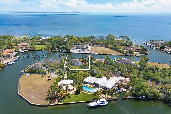 0.8 Acres of Residential Land for Sale in Coral Gables, Florida
