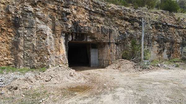 29.9 Acres of Land for Sale in Osage Beach, Missouri