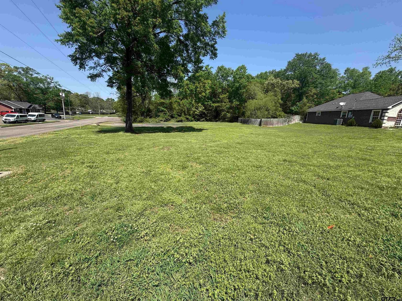 0.28 Acres of Residential Land for Sale in Mount Pleasant, Texas